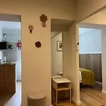And Renewed 1 Bedroom At Campolide * Lisboa