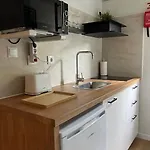And Renewed 1 Bedroom At Campolide * Lisboa